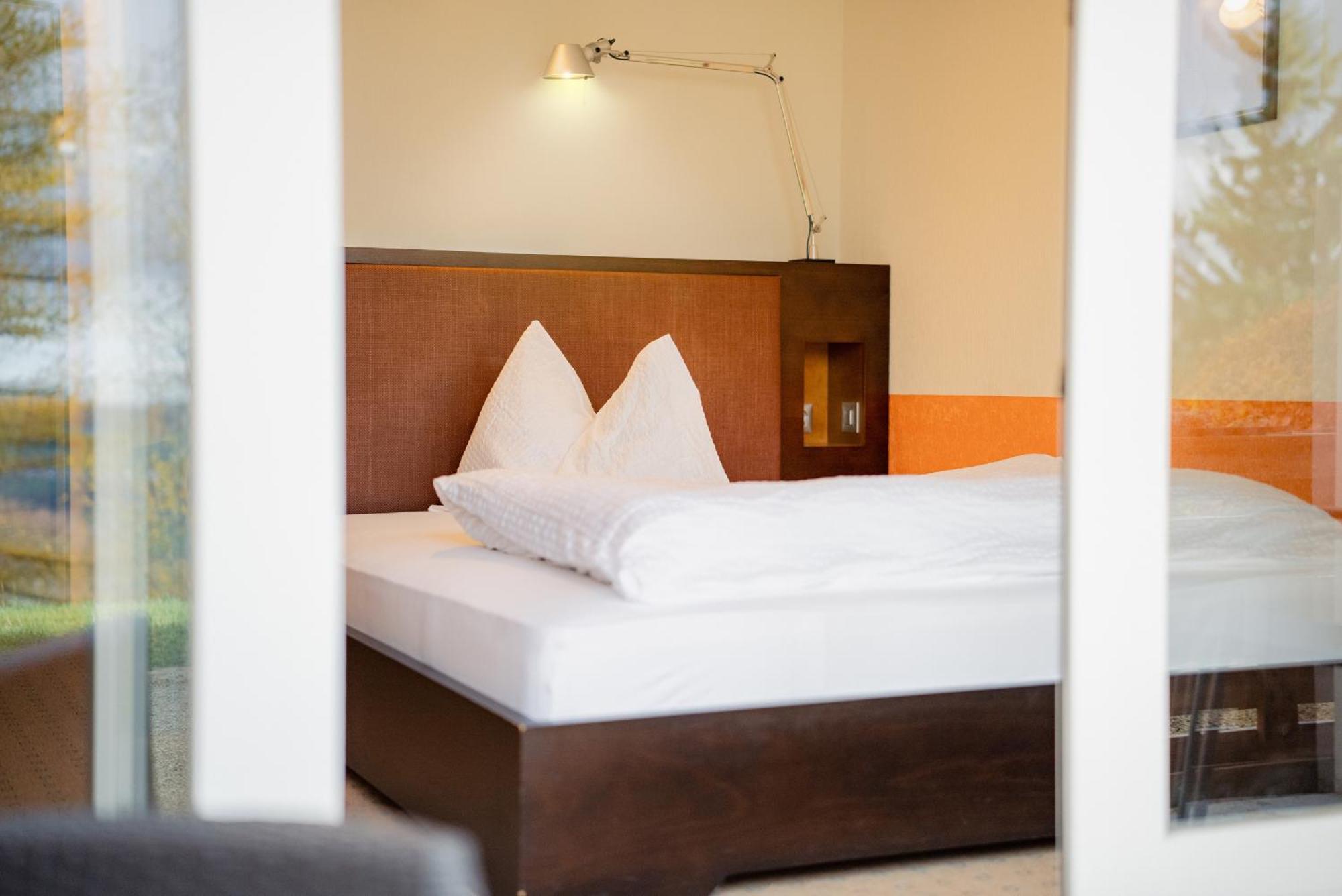 Hotel Bad Ramsach Läufelfingen Buitenkant foto