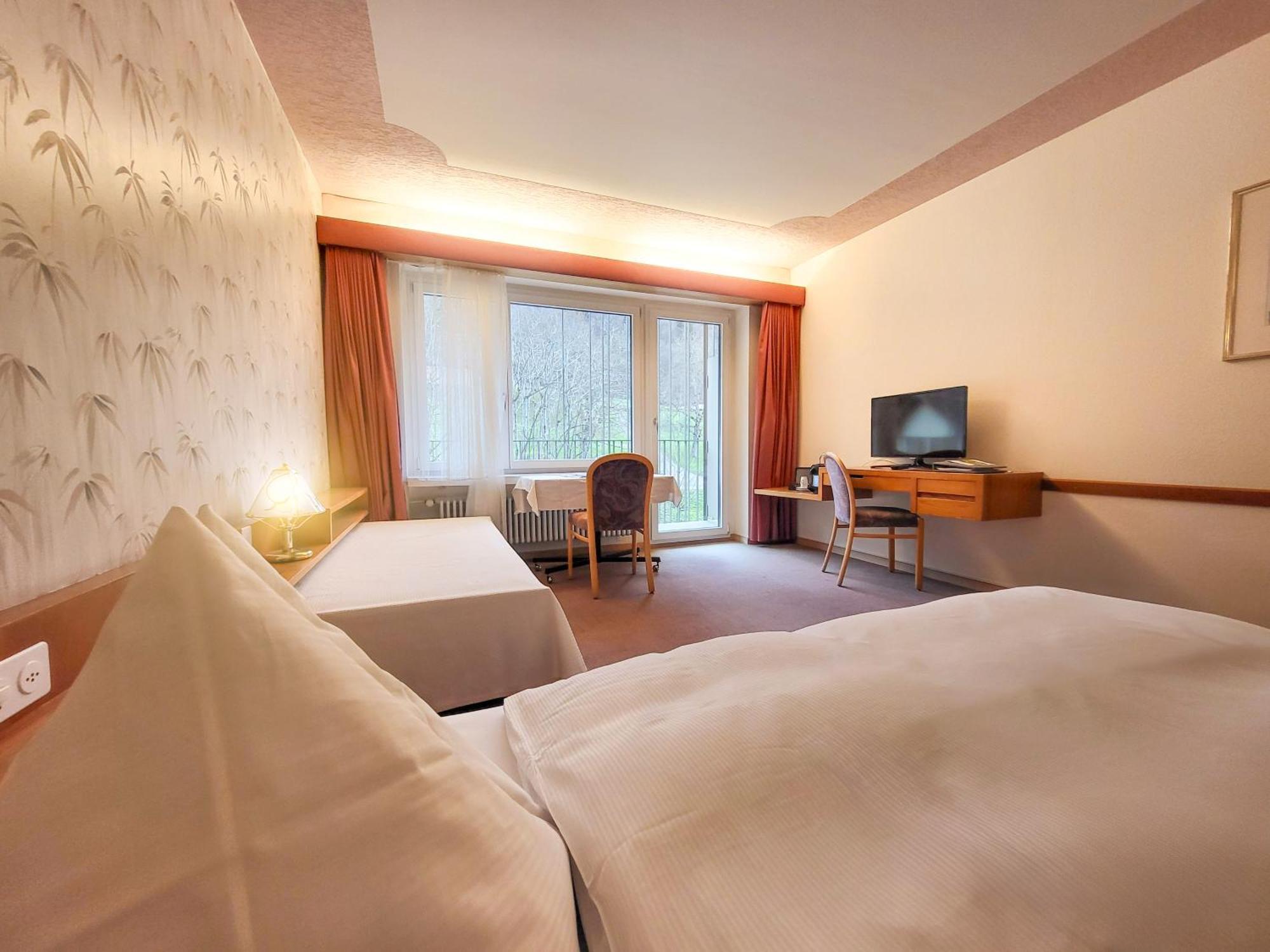 Hotel Bad Ramsach Läufelfingen Buitenkant foto